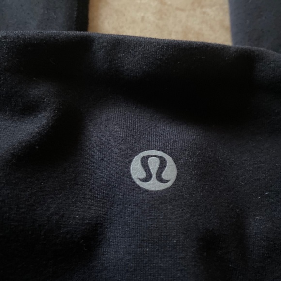 SOLD🚫Lululemon leggings - Picture 3 of 8